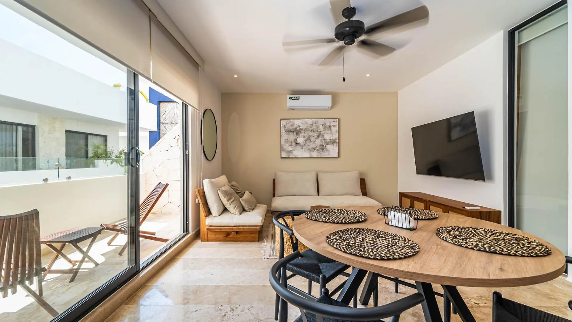 1 Bd With Balcony Gym Pool View Villa Tulum
