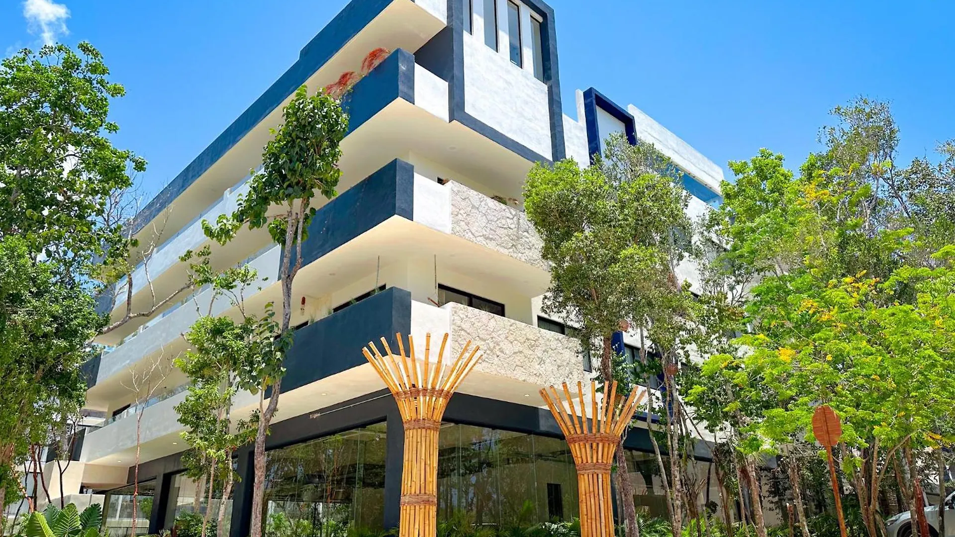 1 Bd With Balcony Gym Pool View Villa Tulum Mexico