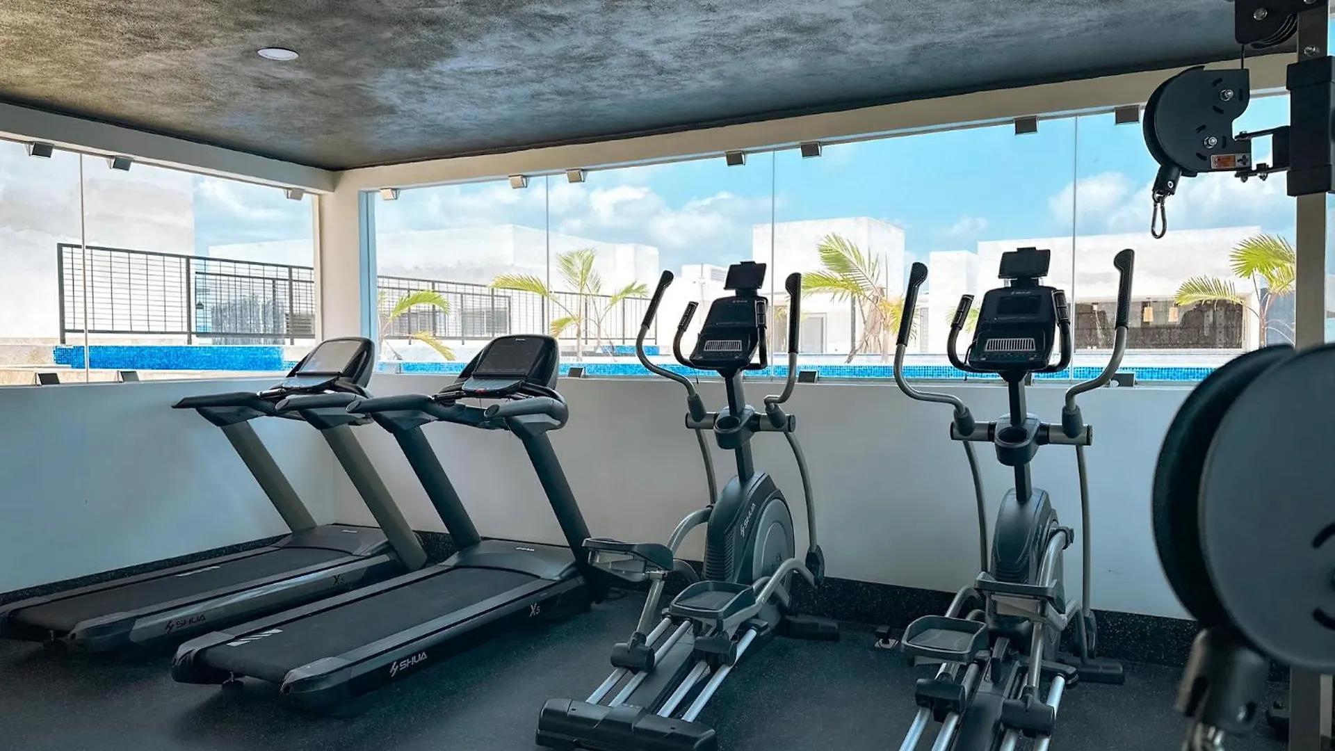 1 Bd With Balcony Gym Pool View Villa Tulum Holiday home